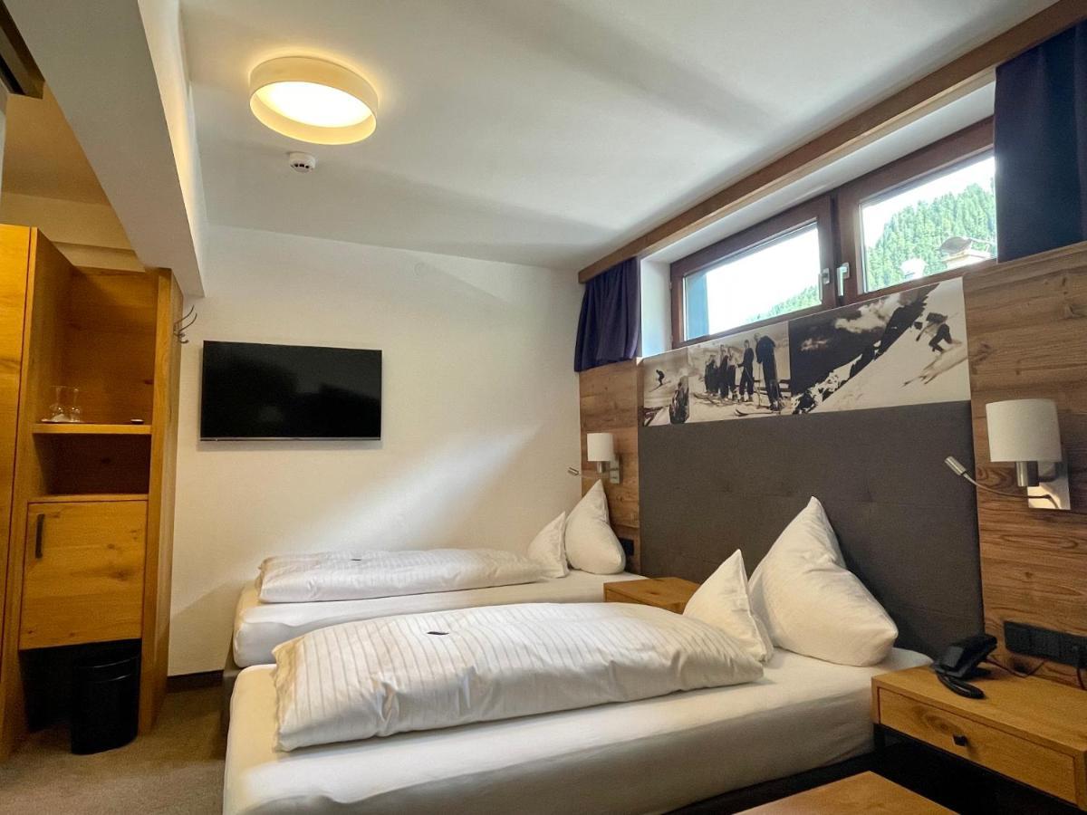 Hotel Haus Steffeler à Sankt Anton am Arlberg Extérieur photo